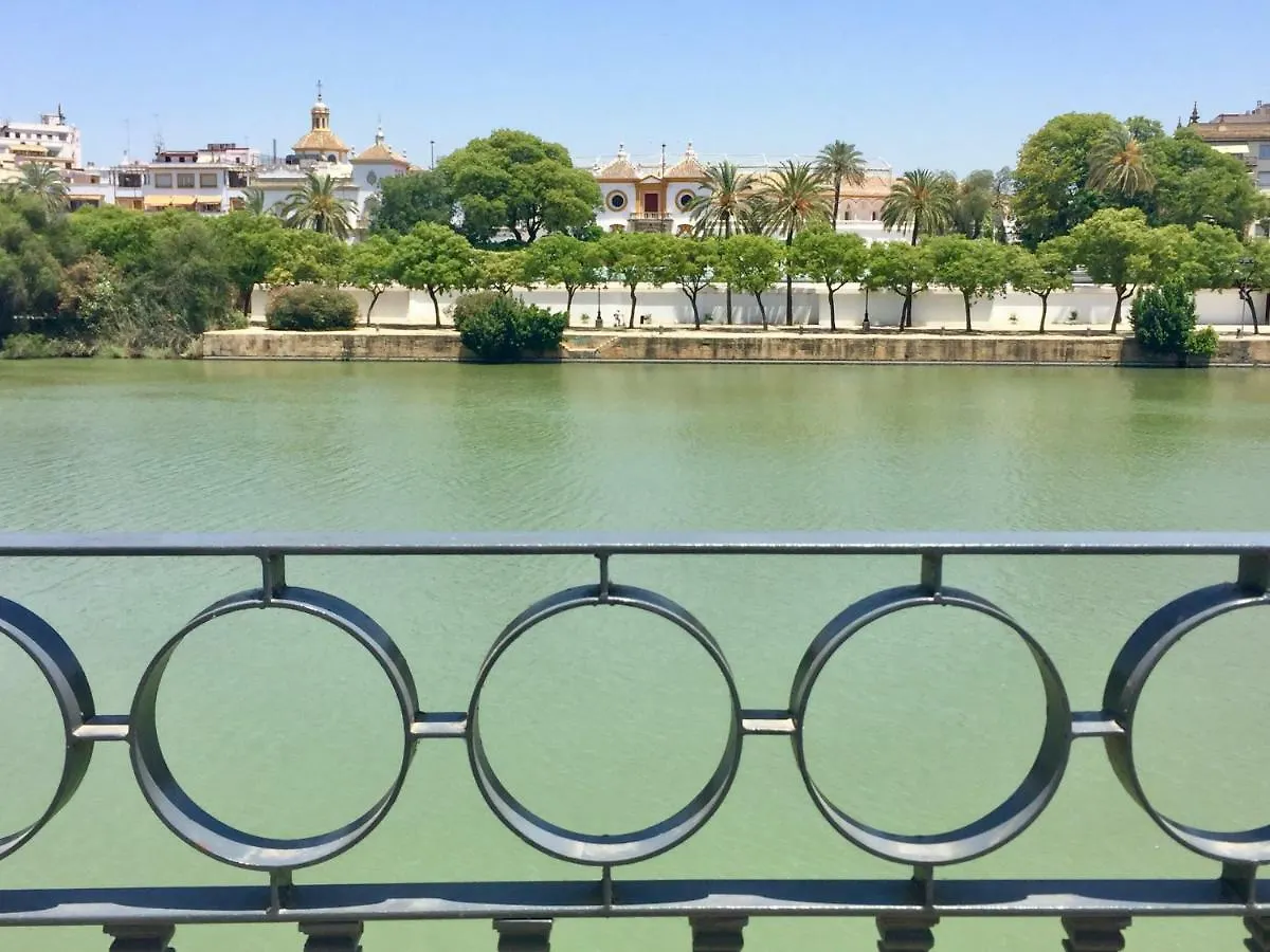 Apartamento Betis a la Orilla del Guadalquivir&Vistas a la Giralda Sevilla